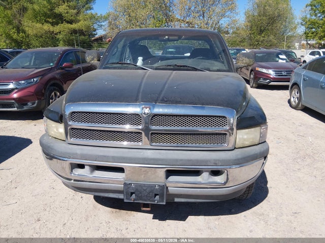 45030530 :رقم المزاد ، 1B7HF13V5XJ516697 vin ، 1999 Dodge Ram مزاد بيع