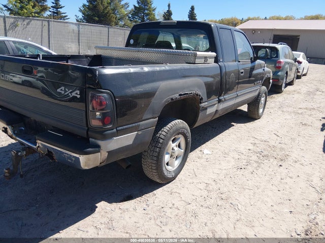 45030530 :رقم المزاد ، 1B7HF13V5XJ516697 vin ، 1999 Dodge Ram مزاد بيع