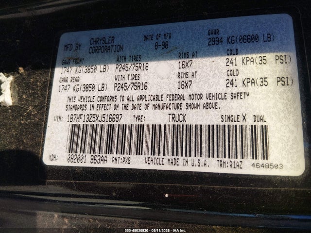 45030530 :رقم المزاد ، 1B7HF13V5XJ516697 vin ، 1999 Dodge Ram مزاد بيع