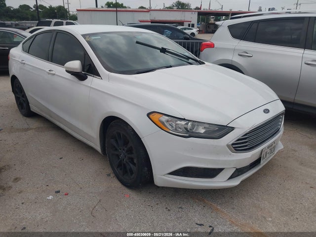 45030609 :رقم المزاد ، 3FA6P0H76HR350256 vin ، 2017 Ford Fusion Se مزاد بيع