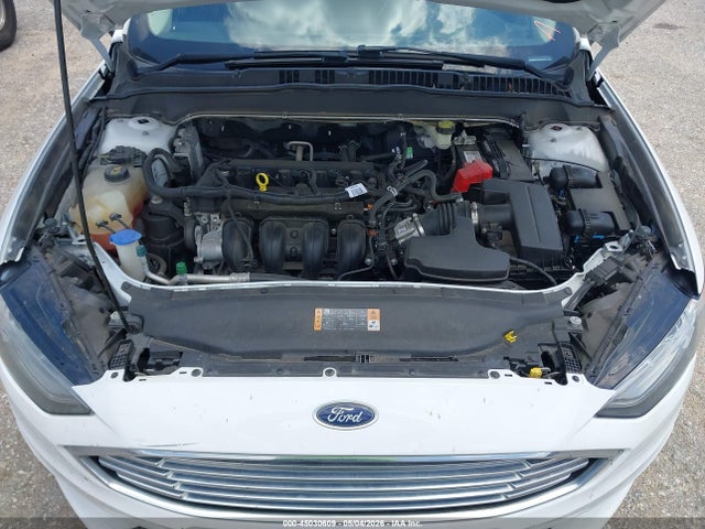 45030609 :رقم المزاد ، 3FA6P0H76HR350256 vin ، 2017 Ford Fusion Se مزاد بيع