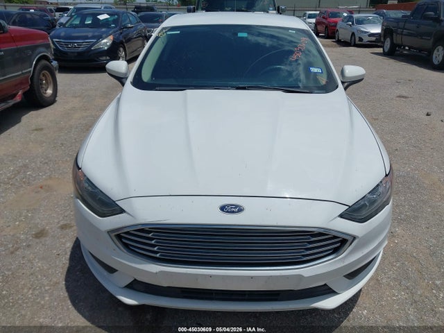 45030609 :رقم المزاد ، 3FA6P0H76HR350256 vin ، 2017 Ford Fusion Se مزاد بيع