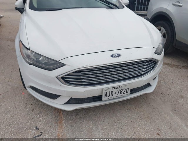 45030609 :رقم المزاد ، 3FA6P0H76HR350256 vin ، 2017 Ford Fusion Se مزاد بيع