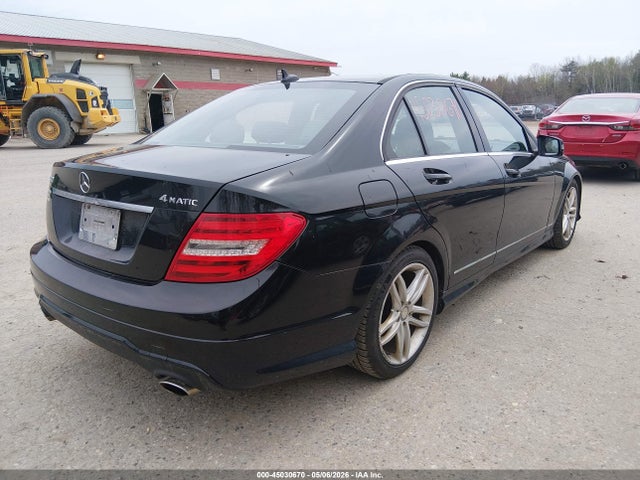 Продажа на аукционе авто 2012 Mercedes-benz C 300 Sport 4matic, vin: WDDGF8BB3CR208633, номер лота: 45030670