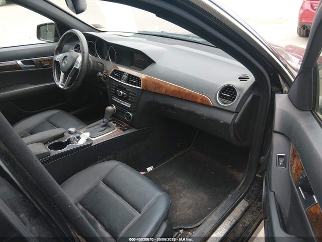 Продажа на аукционе авто 2012 Mercedes-benz C 300 Sport 4matic, vin: WDDGF8BB3CR208633, номер лота: 45030670