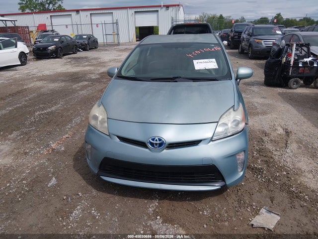 45030686 :رقم المزاد ، JTDKN3DU7D1639114 vin ، 2013 Toyota Prius Three مزاد بيع
