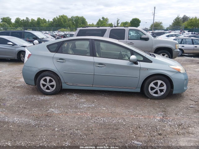 45030686 :رقم المزاد ، JTDKN3DU7D1639114 vin ، 2013 Toyota Prius Three مزاد بيع