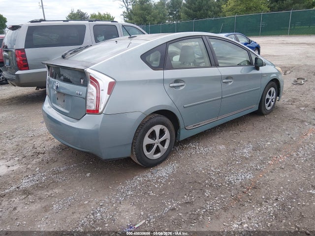 45030686 :رقم المزاد ، JTDKN3DU7D1639114 vin ، 2013 Toyota Prius Three مزاد بيع