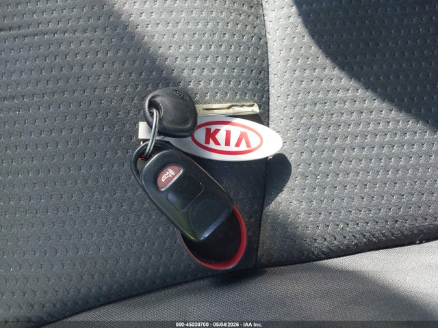 2011 Kia Sorento Lx მანქანა იყიდება აუქციონზე, vin: 5XYKT3A11BG108763, აუქციონის ნომერი: 45030700