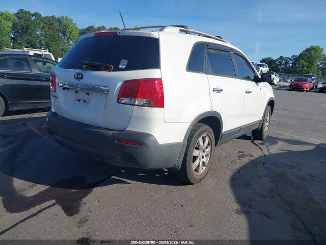 2011 Kia Sorento Lx მანქანა იყიდება აუქციონზე, vin: 5XYKT3A11BG108763, აუქციონის ნომერი: 45030700
