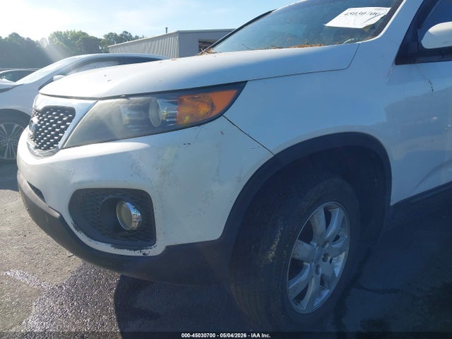 2011 Kia Sorento Lx მანქანა იყიდება აუქციონზე, vin: 5XYKT3A11BG108763, აუქციონის ნომერი: 45030700
