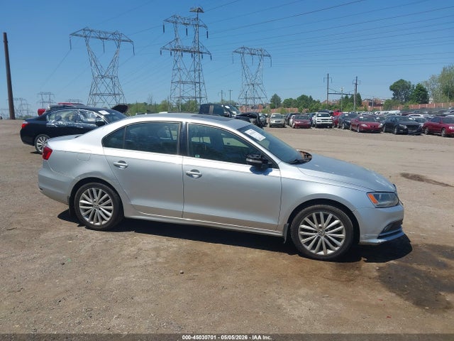 Auction sale of the 2015 Volkswagen Jetta 1.8t Se, vin: 3VWD17AJ0FM235905, lot number: 45030701