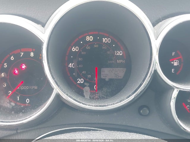 45030704 :رقم المزاد ، 2T1KR32E86C562333 vin ، 2006 Toyota Matrix Xr مزاد بيع