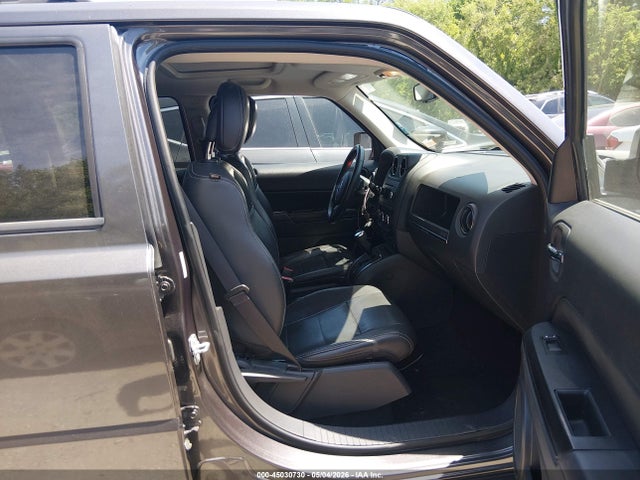 45030730 :رقم المزاد ، 1C4NJRFB2FD206955 vin ، 2015 Jeep Patriot High Altitude Edition مزاد بيع