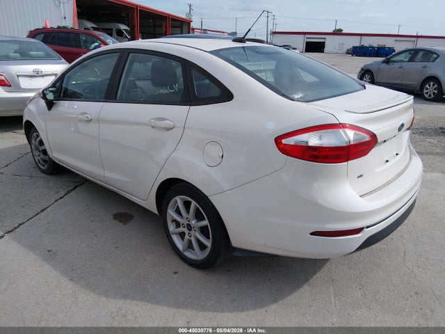 45030776 :رقم المزاد ، 3FADP4BJ1GM158208 vin ، 2016 Ford Fiesta Se مزاد بيع