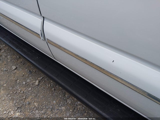 45030787 :رقم المزاد ، 3GNGK26U72G171476 vin ، 2002 Chevrolet Suburban 2500 Lt مزاد بيع