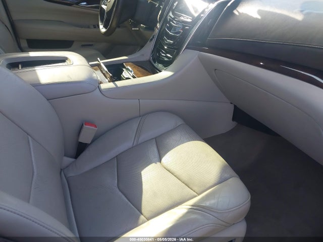 Продажа на аукционе авто 2016 Cadillac Escalade Luxury Collection, vin: 1GYS3BKJ5GR182490, номер лота: 45030841