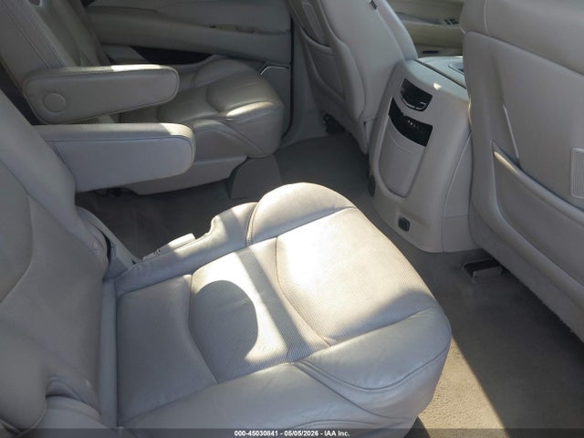 Продажа на аукционе авто 2016 Cadillac Escalade Luxury Collection, vin: 1GYS3BKJ5GR182490, номер лота: 45030841