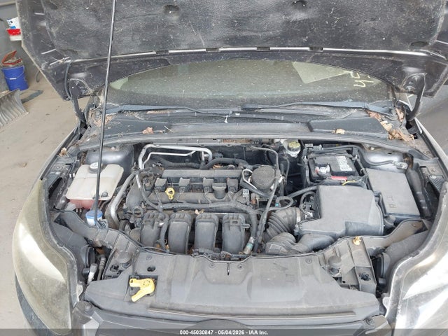 45030847 :رقم المزاد ، 1FAHP3K21CL271561 vin ، 2012 Ford Focus Se مزاد بيع