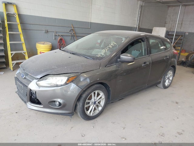 45030847 :رقم المزاد ، 1FAHP3K21CL271561 vin ، 2012 Ford Focus Se مزاد بيع