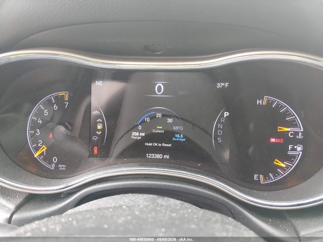 45030865 :رقم المزاد ، 1C4RJFBGXFC717692 vin ، 2015 Jeep Grand Cherokee Limited مزاد بيع
