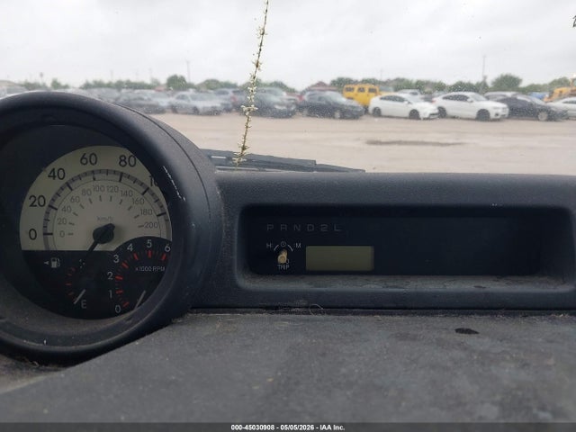 Aukcja sprzedaży 2005 Scion Xb, vin: JTLKT324X50184232, numer aukcji: 45030908