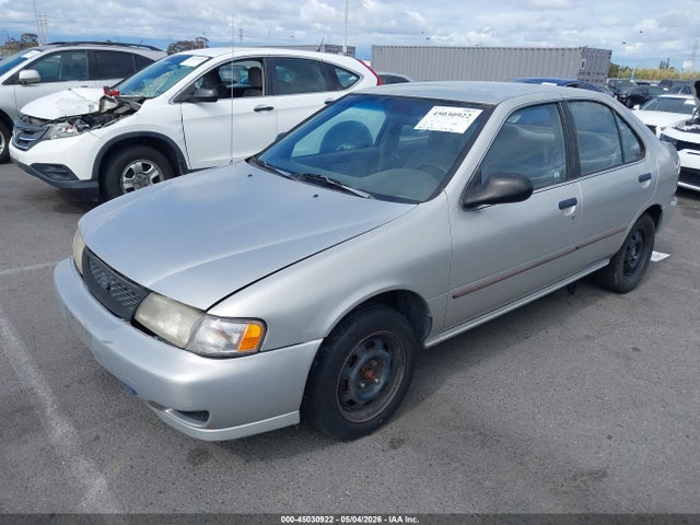 45030922 :رقم المزاد ، 3N1AB41D1WL040237 vin ، 1998 Nissan Sentra Gxe/xe مزاد بيع