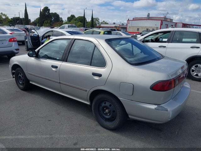 45030922 :رقم المزاد ، 3N1AB41D1WL040237 vin ، 1998 Nissan Sentra Gxe/xe مزاد بيع