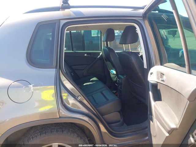 45030957 :رقم المزاد ، WVGAV7AX6FW607239 vin ، 2015 Volkswagen Tiguan Se مزاد بيع
