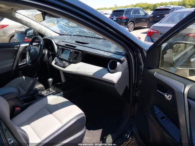 45031033 :رقم المزاد ، JTMDFREV9JJ185427 vin ، 2018 Toyota Rav4 Limited مزاد بيع