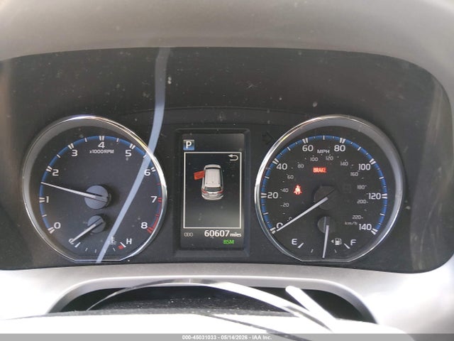 45031033 :رقم المزاد ، JTMDFREV9JJ185427 vin ، 2018 Toyota Rav4 Limited مزاد بيع