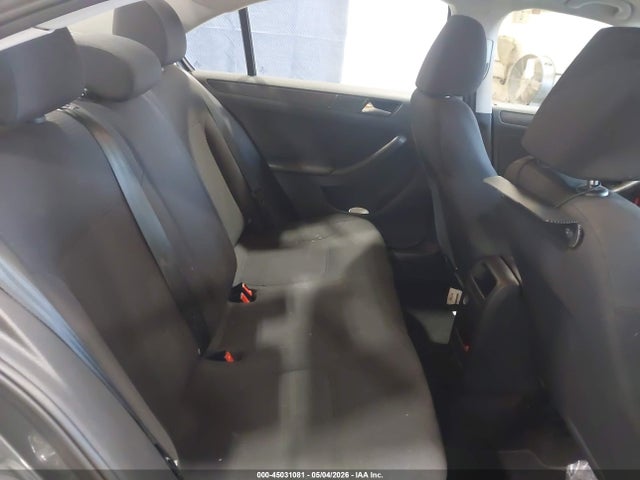 45031081 :رقم المزاد ، 3VW267AJ3GM399188 vin ، 2016 Volkswagen Jetta 1.4t S مزاد بيع