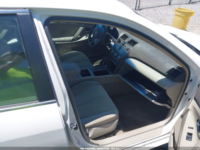 45031093 :رقم المزاد ، 4T1BE46K47U549922 vin ، 2007 Toyota Camry Le مزاد بيع