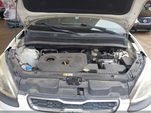 45031102 :رقم المزاد ، KNDJT2A67C7372165 vin ، 2012 Kia Soul + مزاد بيع
