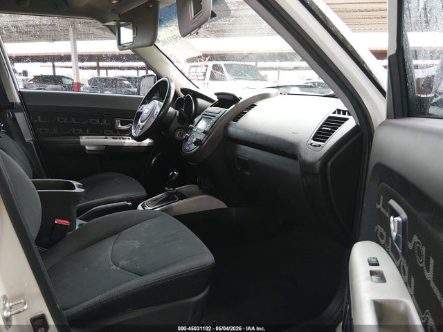 45031102 :رقم المزاد ، KNDJT2A67C7372165 vin ، 2012 Kia Soul + مزاد بيع