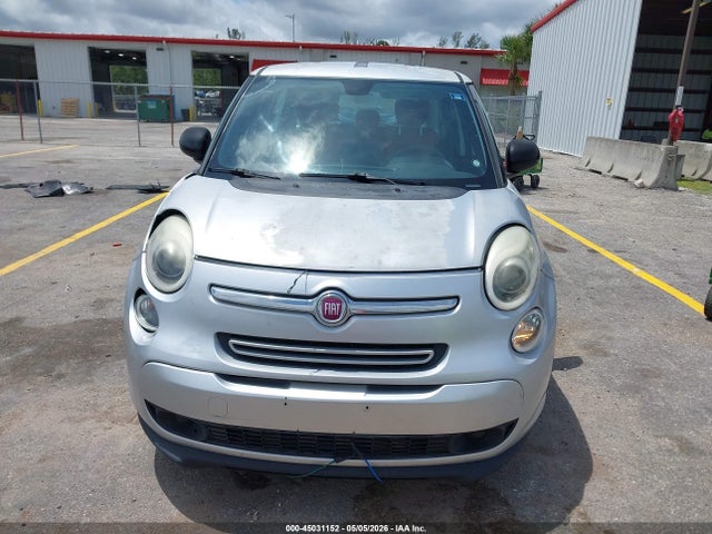 45031152 :رقم المزاد ، ZFBCFAAH4EZ010042 vin ، 2014 Fiat 500l Pop مزاد بيع