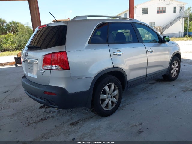 Продаж на аукціоні авто 2013 Kia Sorento Lx, vin: 5XYKT4A61DG404435, номер лоту: 45031171