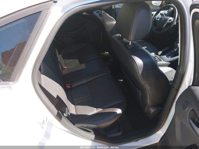Продаж на аукціоні авто 2014 Ford Focus Titanium, vin: 1FADP3J24EL292715, номер лоту: 45031172