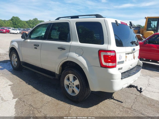 2010 Ford Escape Xlt მანქანა იყიდება აუქციონზე, vin: 1FMCU0DG3AKA46027, აუქციონის ნომერი: 45031229