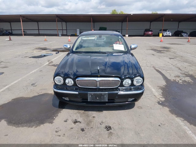 45031245 :رقم المزاد ، SAJWA82B45TG41120 vin ، 2005 Jaguar Xj Super V8 مزاد بيع