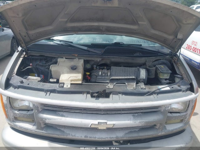 45031258 :رقم المزاد ، 1GNFG15M121189933 vin ، 2002 Chevrolet Express مزاد بيع
