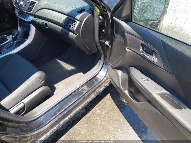 Продажа на аукционе авто 2015 Honda Accord Lx, vin: 1HGCR2F35FA018286, номер лота: 45031261
