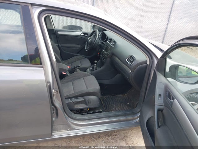 2013 Volkswagen Golf 2.0l Tdi 4-door მანქანა იყიდება აუქციონზე, vin: WVWNM7AJ0DW046893, აუქციონის ნომერი: 45031274