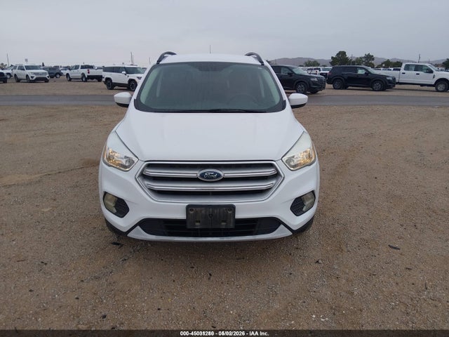 Продаж на аукціоні авто 2018 Ford Escape Se, vin: 1FMCU9GD2JUD08744, номер лоту: 45031280