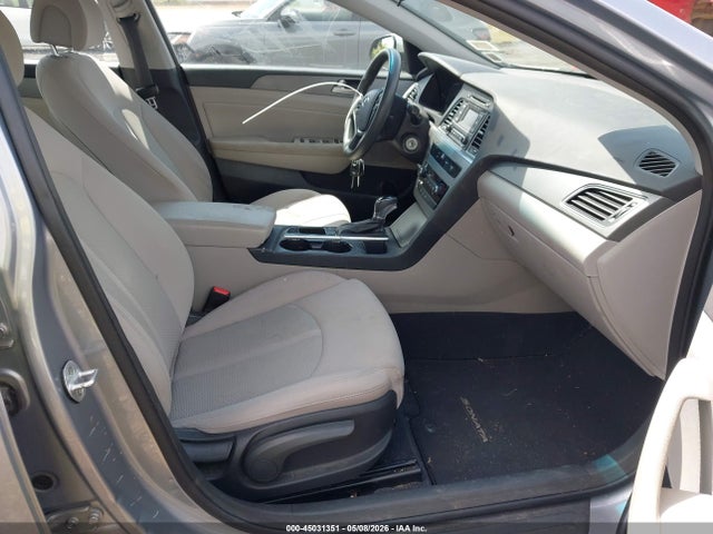 Продажа на аукционе авто 2015 Hyundai Sonata Se, vin: 5NPE24AF4FH145922, номер лота: 45031351