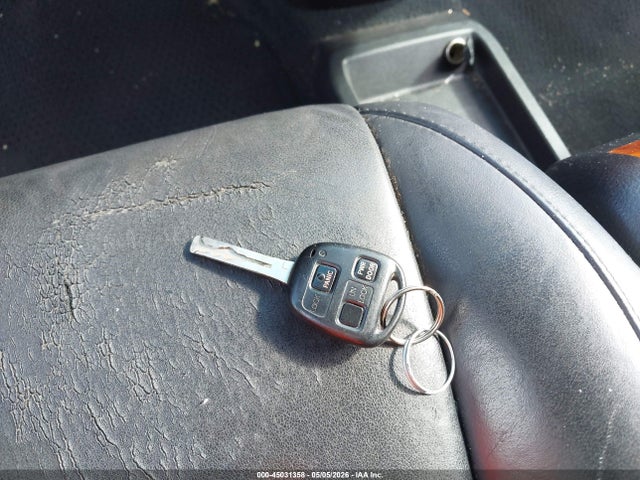 45031358 :رقم المزاد ، 2T2HA31U26C096890 vin ، 2006 Lexus Rx 330 مزاد بيع