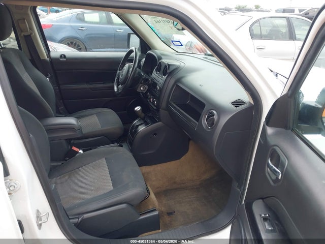 2016 Jeep Patriot Latitude მანქანა იყიდება აუქციონზე, vin: 1C4NJRFB0GD718313, აუქციონის ნომერი: 45031364