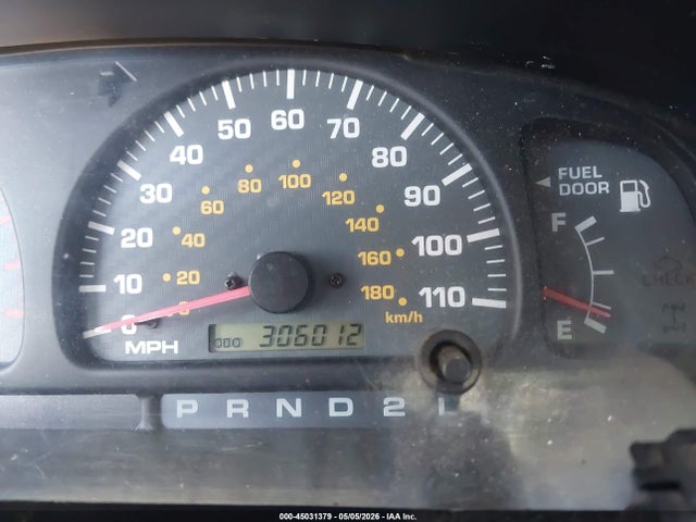 45031379 :رقم المزاد ، JT3GM84RXX0036917 vin ، 1999 Toyota 4runner مزاد بيع