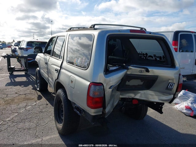 45031379 :رقم المزاد ، JT3GM84RXX0036917 vin ، 1999 Toyota 4runner مزاد بيع
