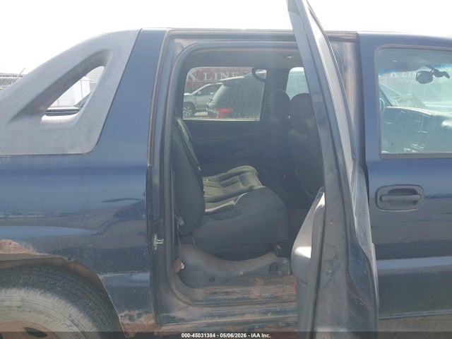 45031384 :رقم المزاد ، 3GNEK12T44G267129 vin ، 2004 Chevrolet Avalanche 1500 مزاد بيع